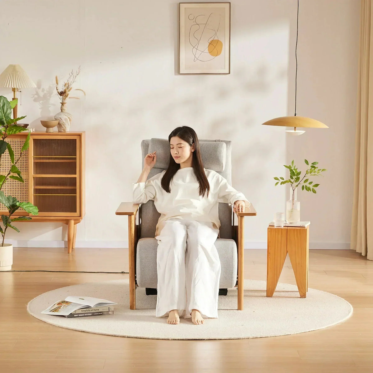 Hoyogen Regainer Chair - Rotai - Best Massage Chair in Dubai UAE - Shop massage chairs in UAE, Saudi Arabia -Therapy Massage Chairs - Back, Neck, & Leg Pain Relief